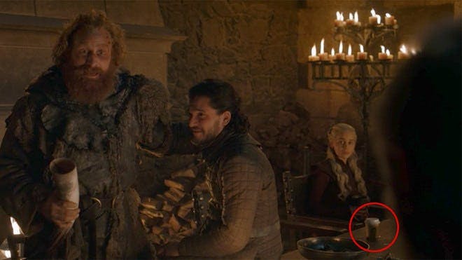 A screenshot of the show that clearly points out the accidental product placement in the middle of a Game of Thrones scene